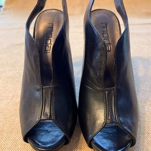 6.5M MODA High Heels **Never Worn**